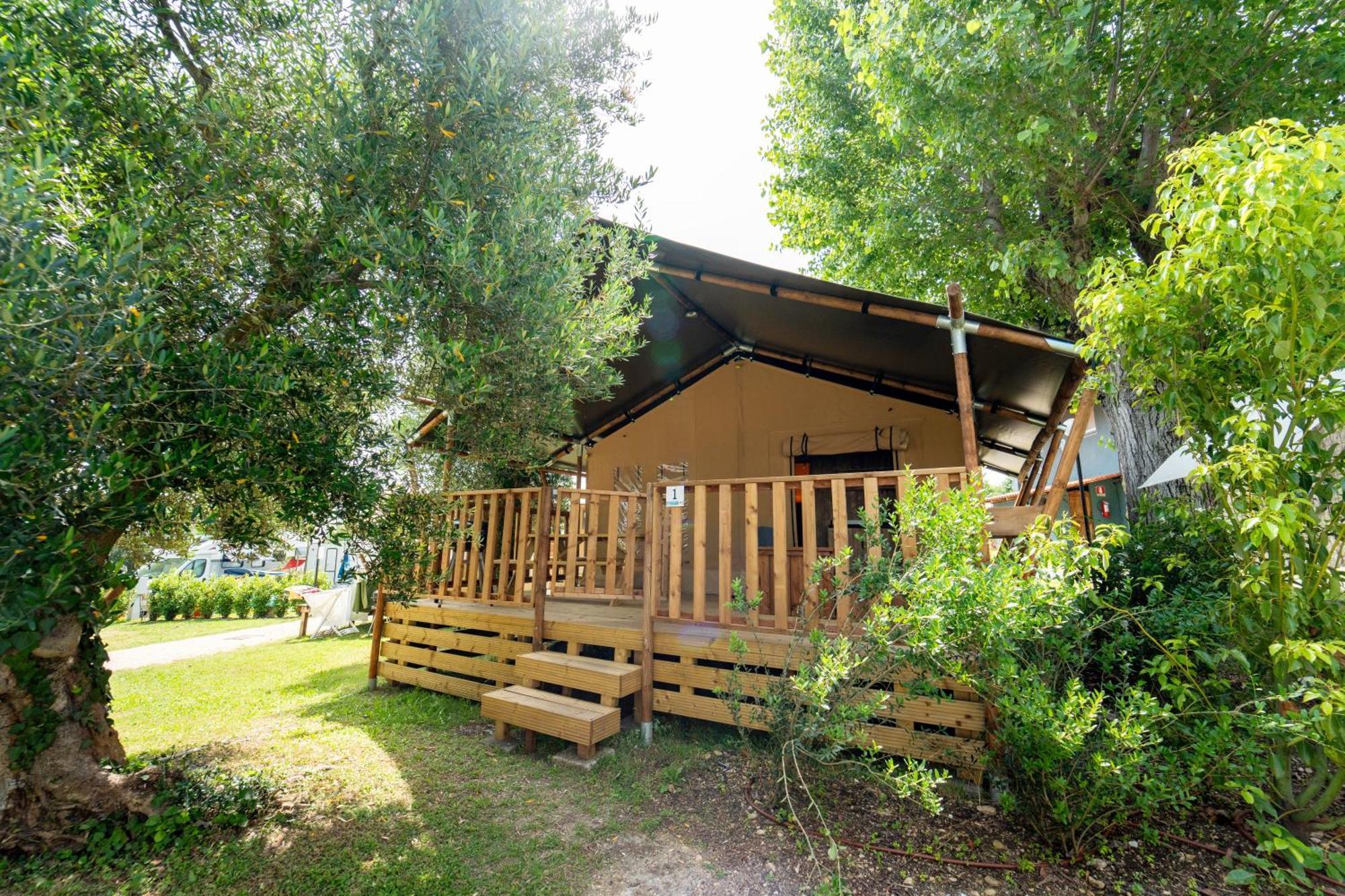 Sivinos Camping Boutique Манерба дел Гарда Екстериор снимка