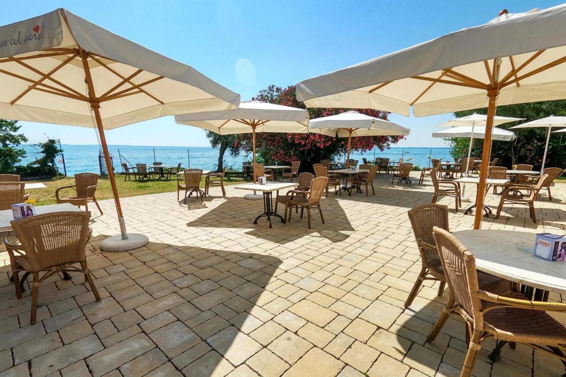 Sivinos Camping Boutique Манерба дел Гарда Екстериор снимка
