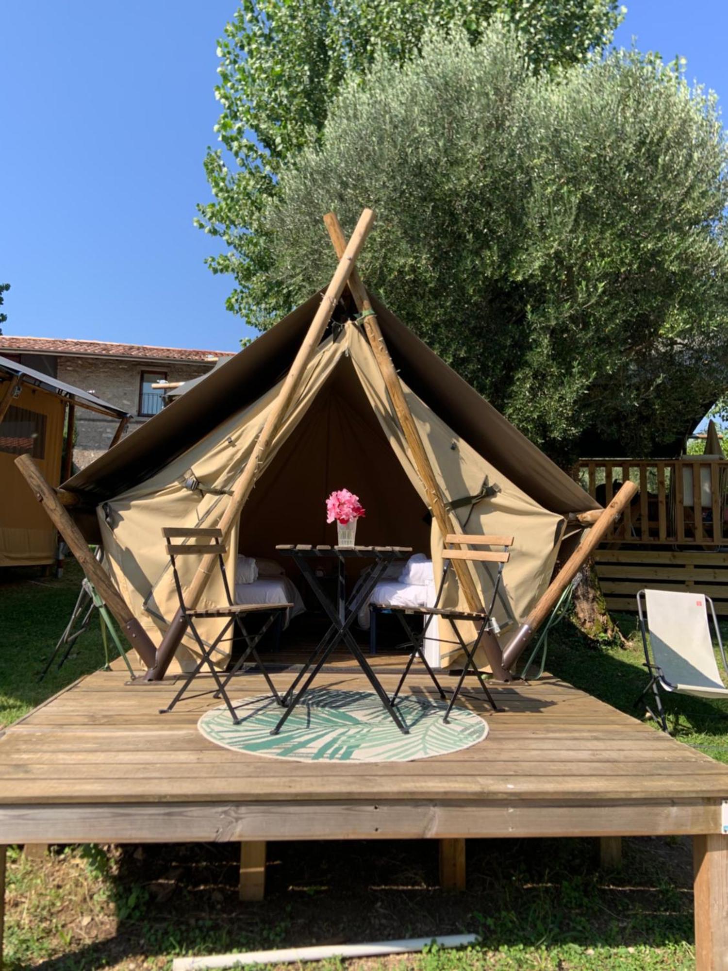 Sivinos Camping Boutique Манерба дел Гарда Екстериор снимка