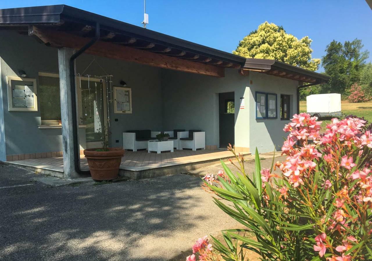 Sivinos Camping Boutique Манерба дел Гарда Екстериор снимка