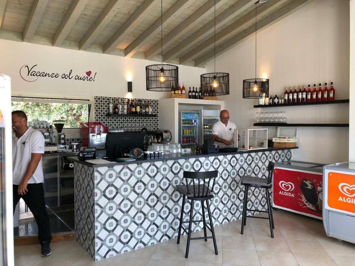 Sivinos Camping Boutique Манерба дел Гарда Екстериор снимка