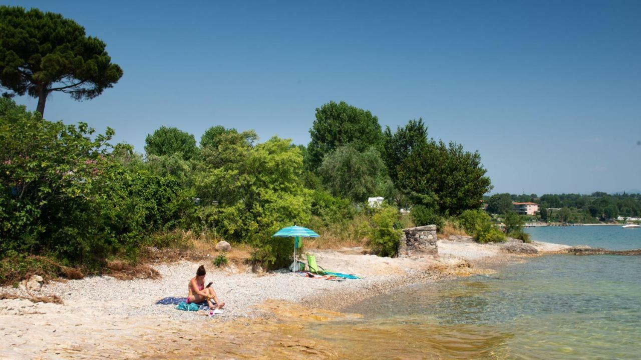 Sivinos Camping Boutique Манерба дел Гарда Екстериор снимка