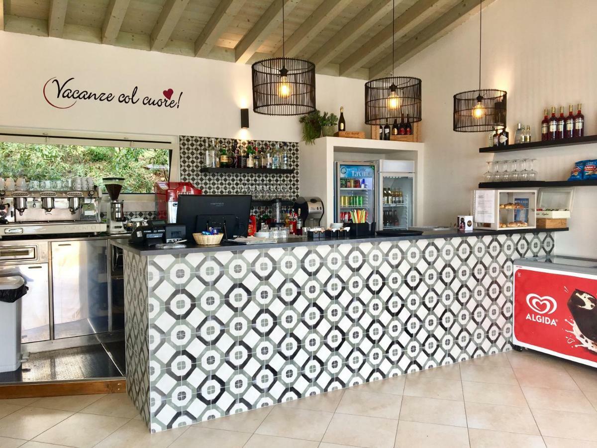 Sivinos Camping Boutique Манерба дел Гарда Екстериор снимка