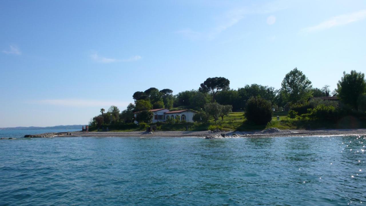 Sivinos Camping Boutique Манерба дел Гарда Екстериор снимка